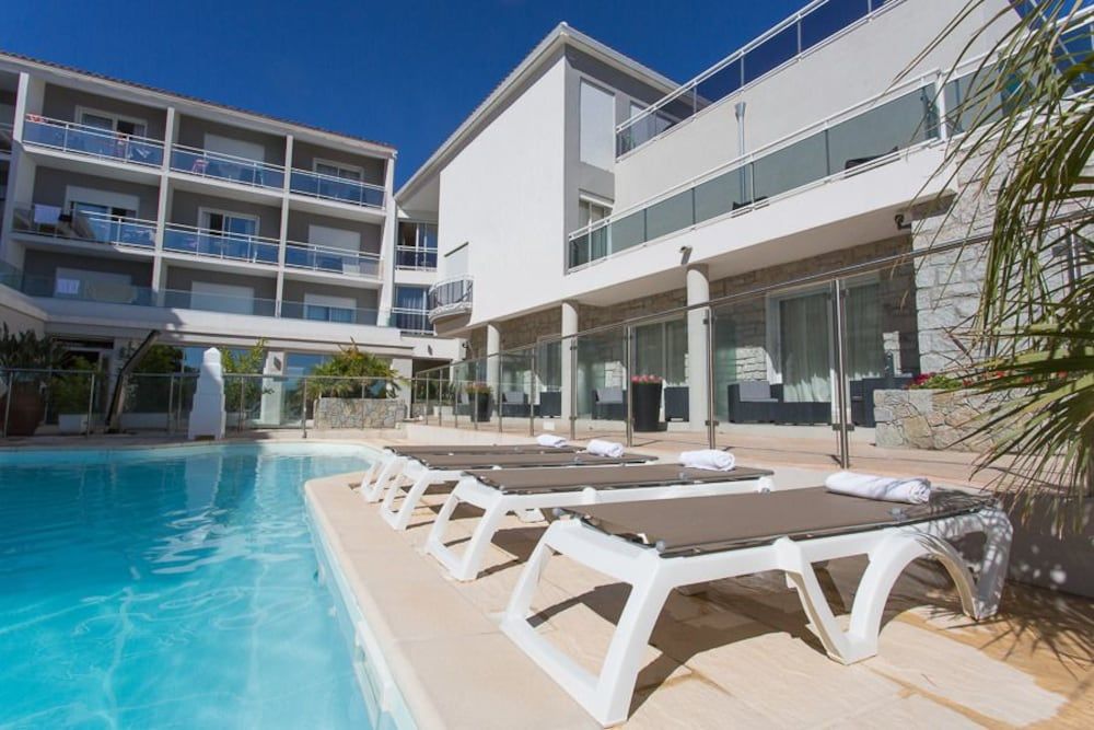 Hotel Revellata 3 estrelas em Calvi