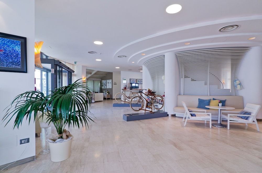 Hotel Riviera dei Fiori 3 Hotel Riviera dei Fiori 3