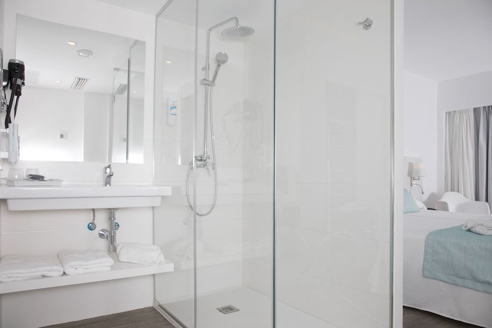 Alua Leo 3 Alua Leo 3