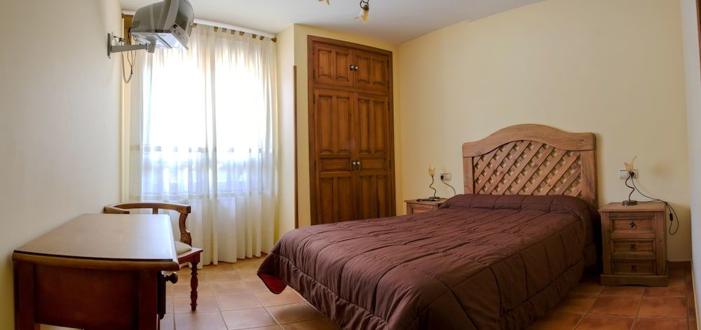 Hotel Rural Tirontillana 3 Hotel Rural Tirontillana 3