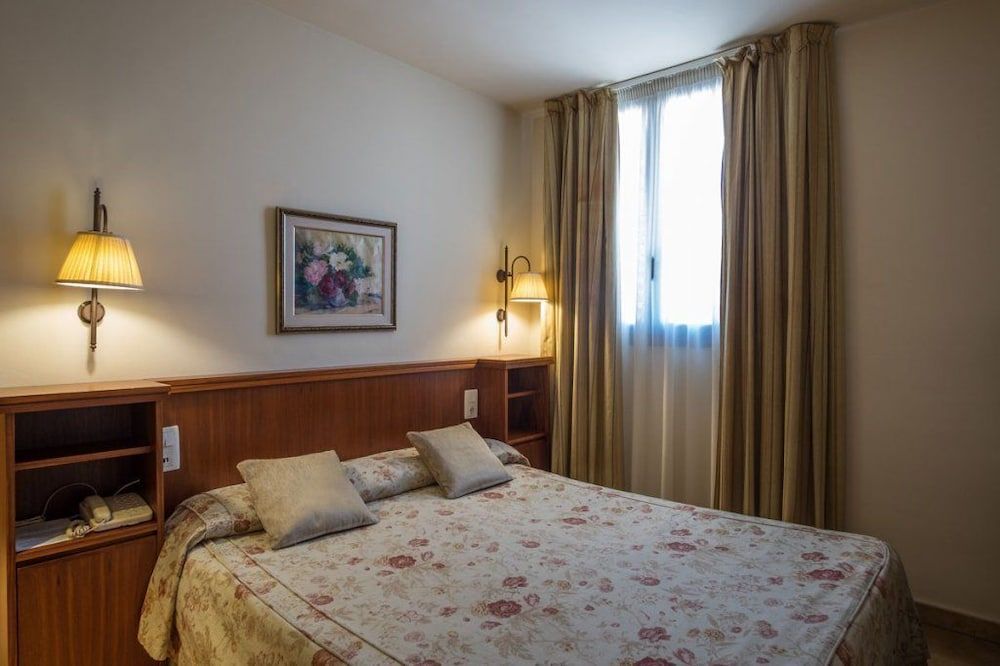 Hotel Sant Jordi 2 Hotel Sant Jordi 2