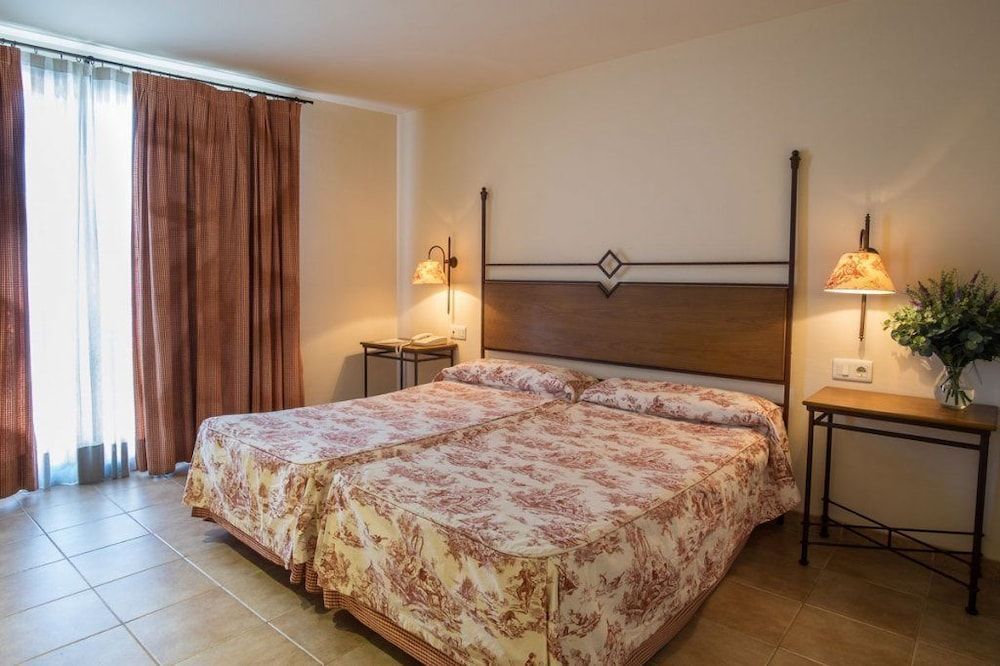 Hotel Sant Jordi 3 Hotel Sant Jordi 3