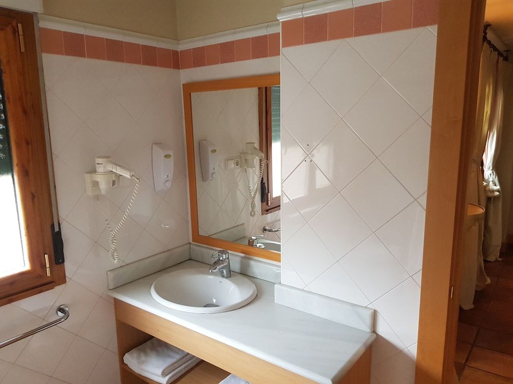 Hotel SPA Puerta Vadinia 3