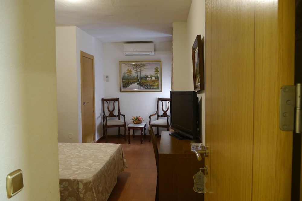 Hotel Torrezaf 3