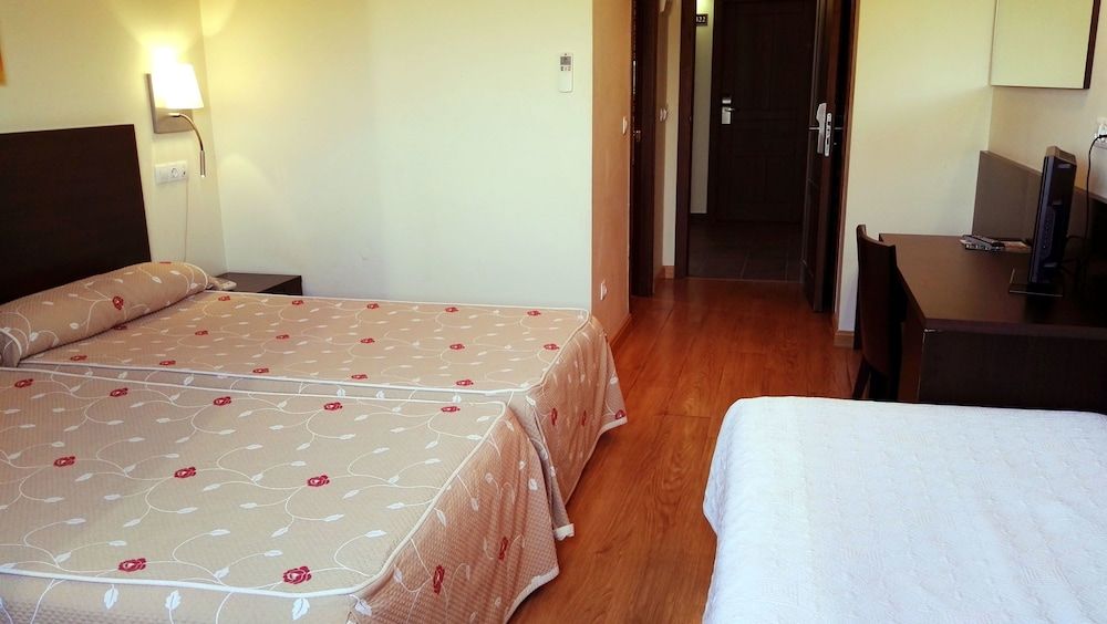 Hotel Tudanca Aranda II 1