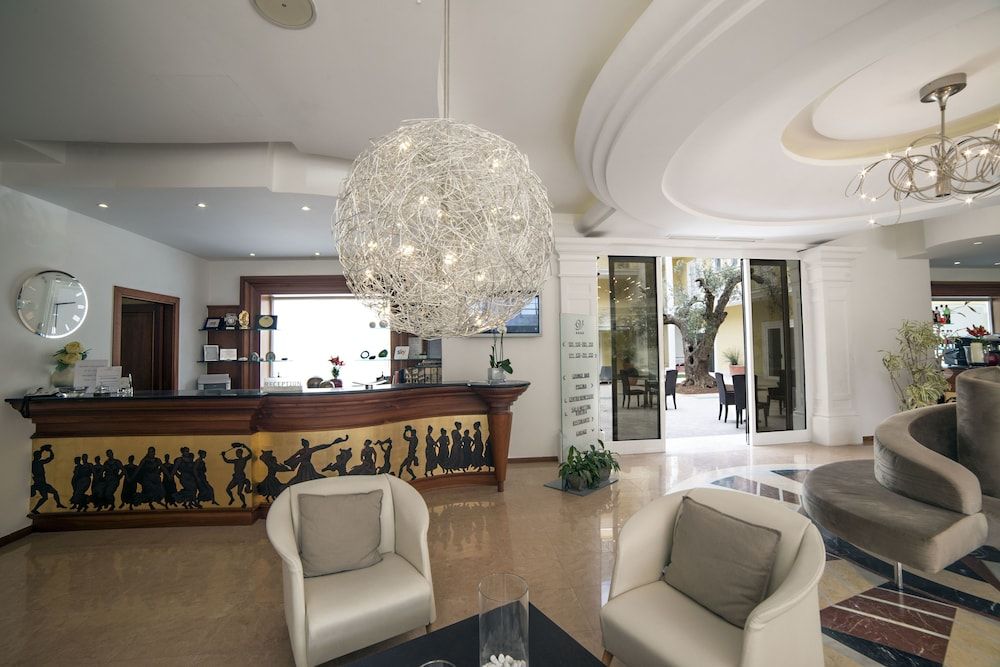 Victoria Palace Hotel 2 Victoria Palace Hotel 2