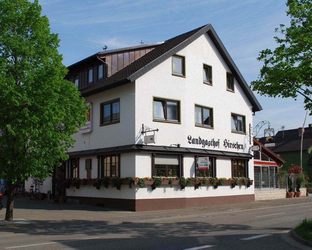 Hotel-Restaurant Werneths Landgasthof Hirschen 1 Hotel-Restaurant Werneths Landgasthof Hirschen 1