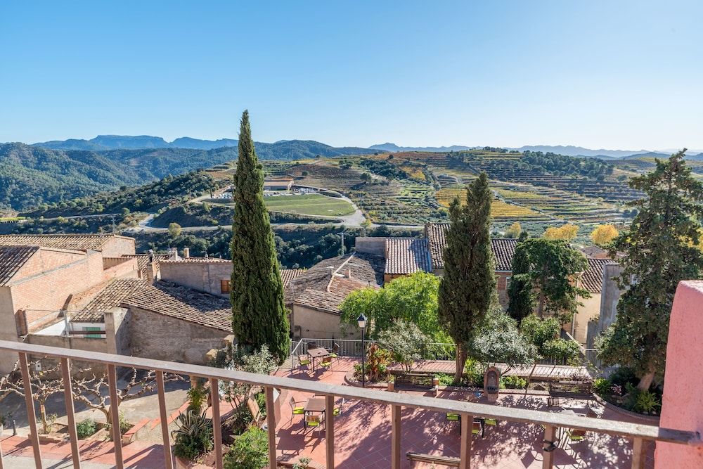 Hotel & Restaurant Cal Llop 3 estrelas em Gratallops