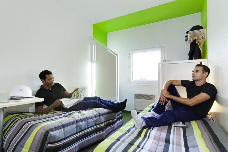 hotelF1 Chilly Mazarin Les Champarts 3 étoiles à Chilly-Mazarin