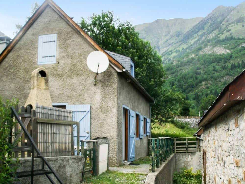 House With 3 Bedrooms in Aragnouet, With Wonderful Mountain View and Enclosed Garden - 6 km From the Slopes -1 estrelas em Aragnouet