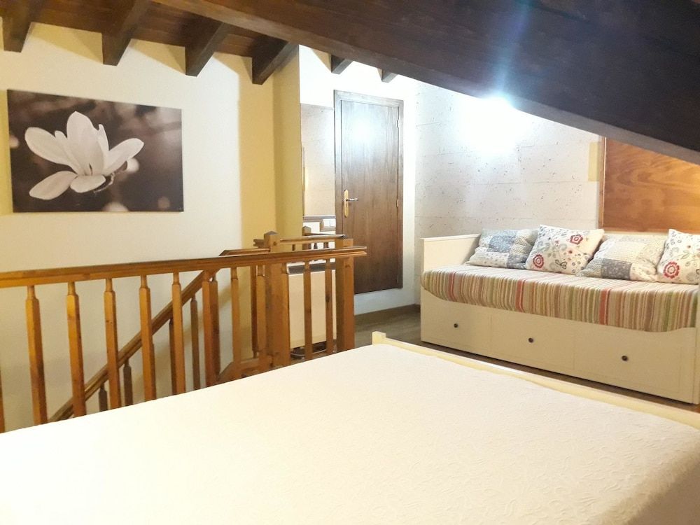 House With 4 Bedrooms in Bellver de Cerdanya, With Wonderful Mountain View, Enclosed Garden and Wifi 2 House With 4 Bedrooms in Bellver de Cerdanya, With Wonderful Mountain View, Enclosed Garden and Wifi 2