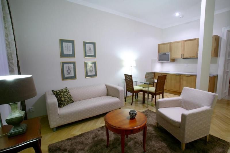 Hunger Wall Residence 3