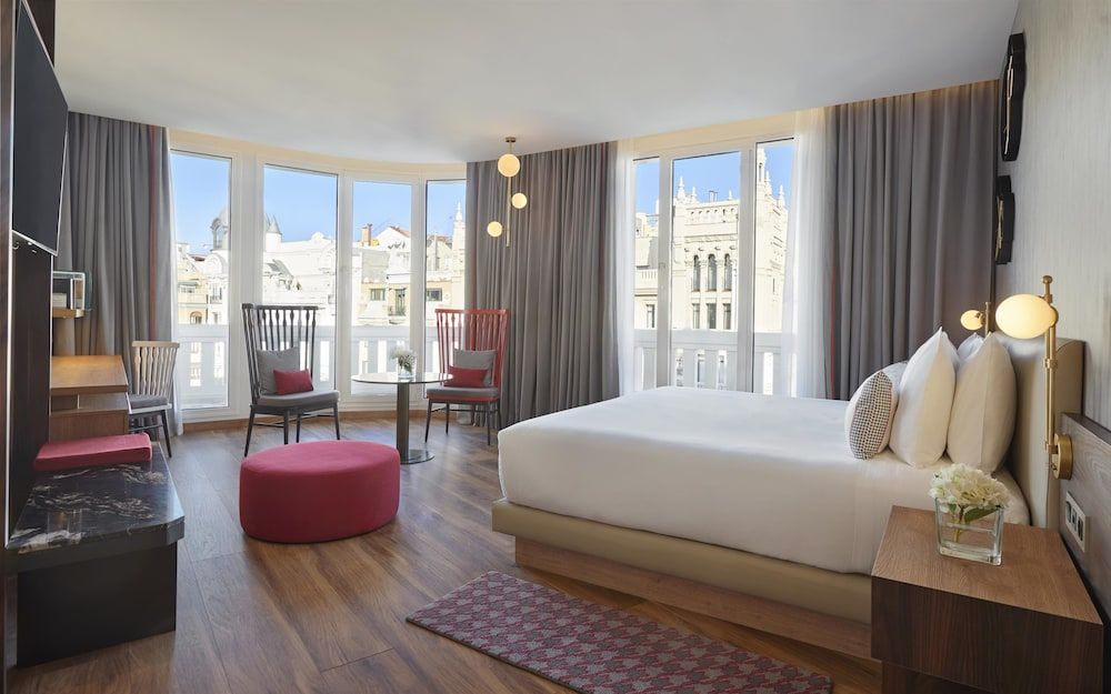 Hyatt Centric Gran Via Madrid 1