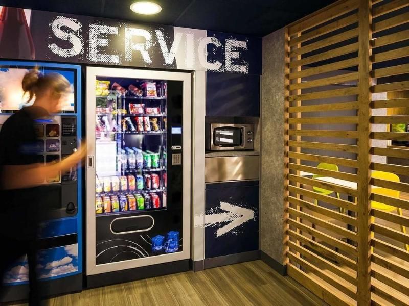 ibis budget Courbevoie Paris la Defense 1 2