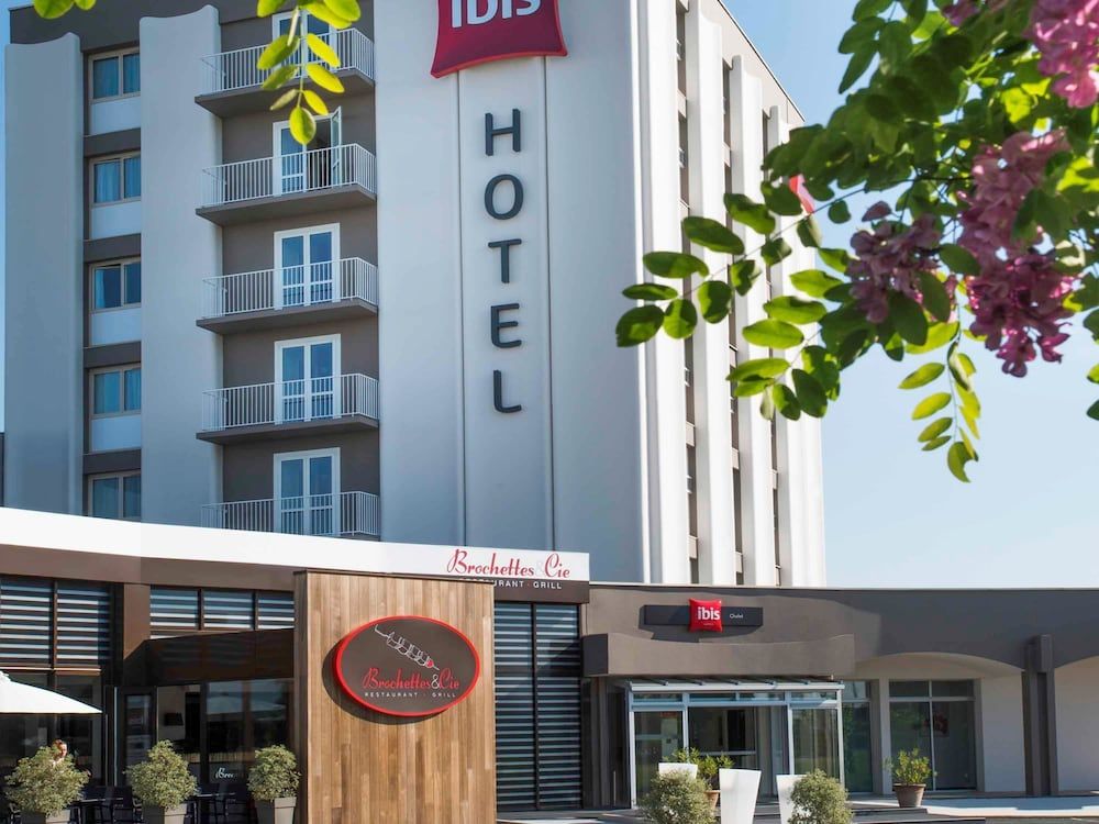 Ibis cholet 1