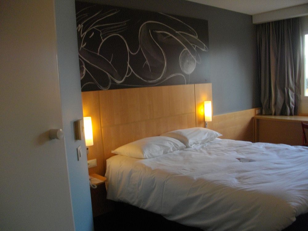 ibis Issoire 2