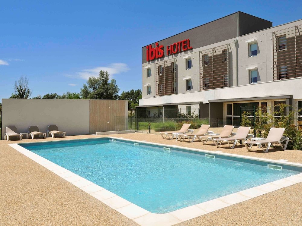 ibis Istres Trigance 3 étoiles à Istres