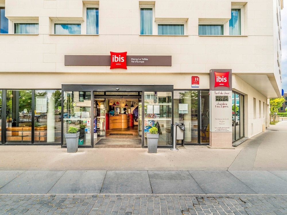 ibis Marne La Vallée Val d'Europe 2 estrelas em Montévrain