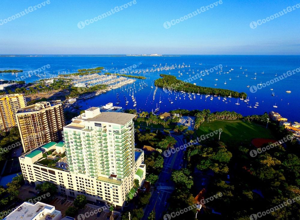 iCoconutGrove- Luxurious Vacation Rentals in Coconut Grove 1