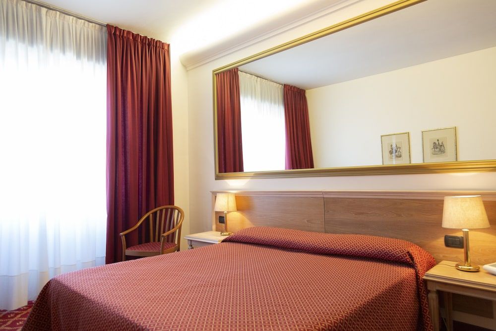 iH Hotels Milano St. John Sesto San Giovanni 1