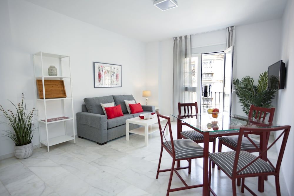 iloftmalaga Puerta del mar 1