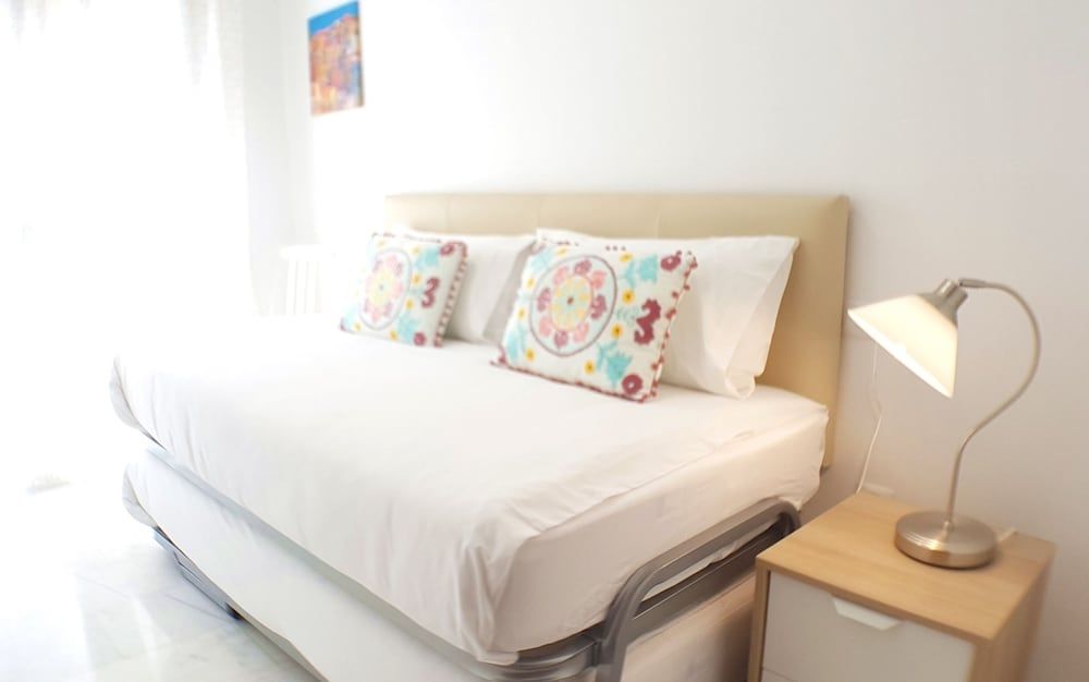 iloftmalaga Puerta del mar 2