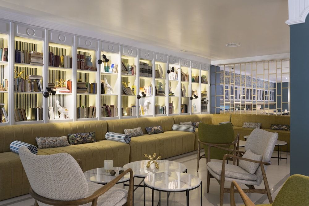 Petit Palace Puerta de Triana 1