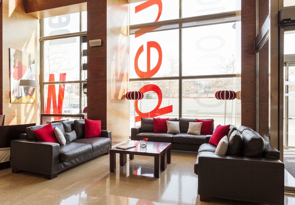 Hotel ILUNION Valencia 4 2