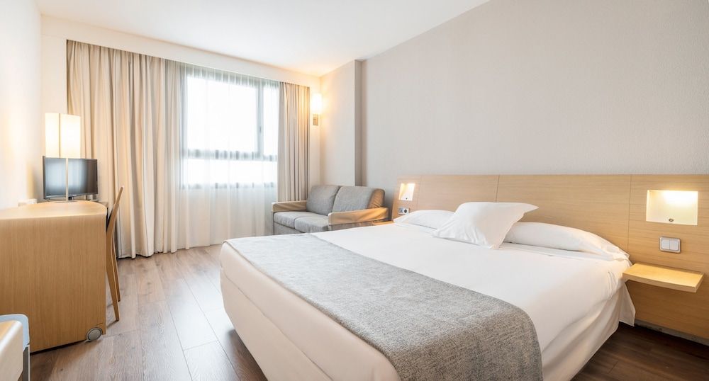 Hotel ILUNION Valencia 4 1