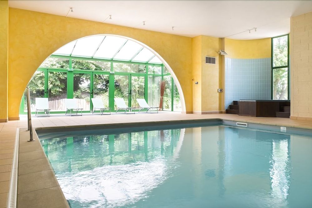 Inter-Hotel Les Jardins de l'Anjou 2 estrelas em La Pommeraye