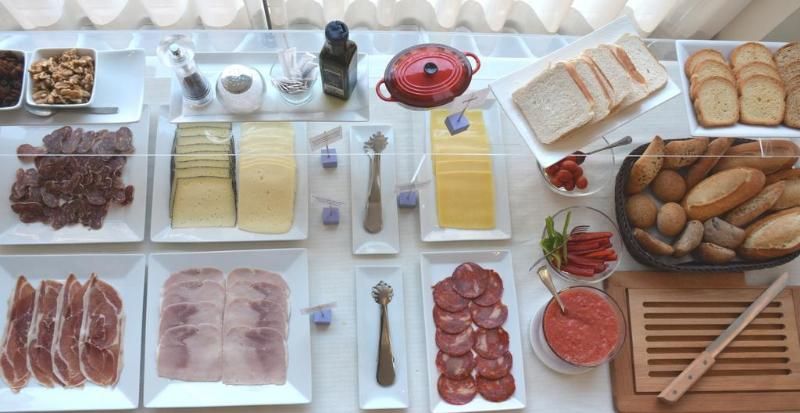 J. Balmes 3 J. Balmes 3