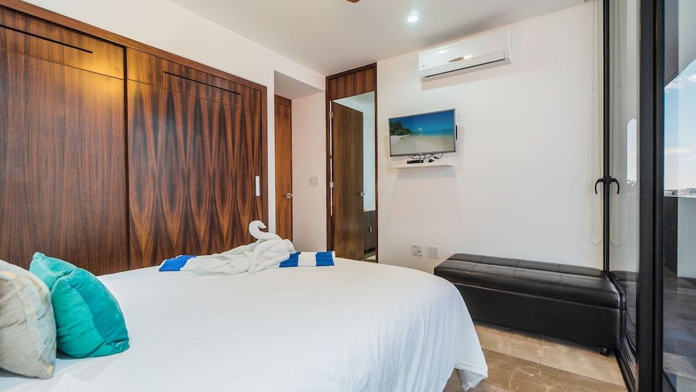 Kuxtal 5th Avenue Condo 3 Kuxtal 5th Avenue Condo 3