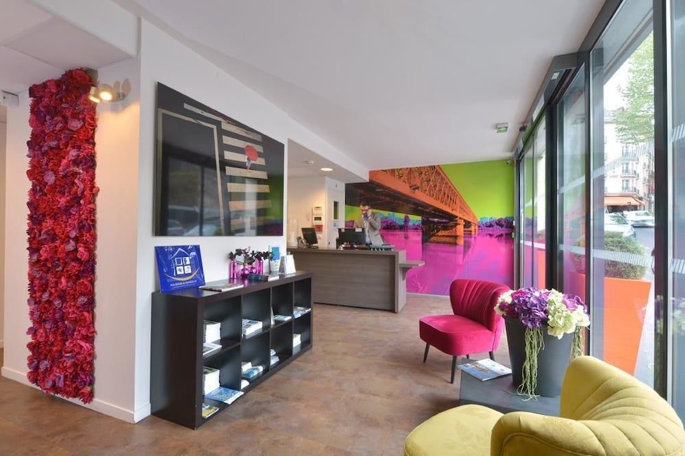 Kyriad Nantes Centre Graslin 3