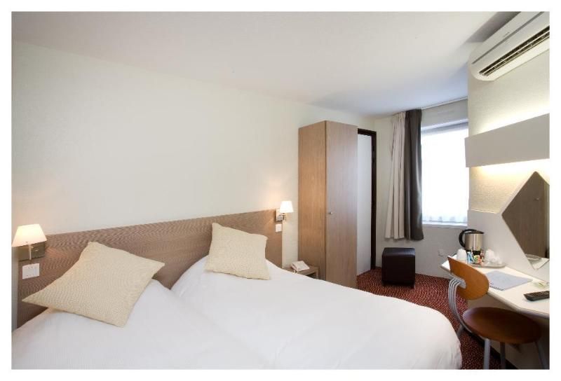 Kyriad Villefranche-sur-Saone 2