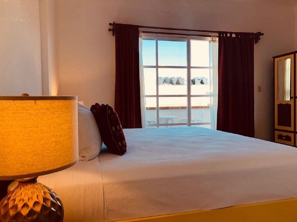 La Armonia by Bunik 3