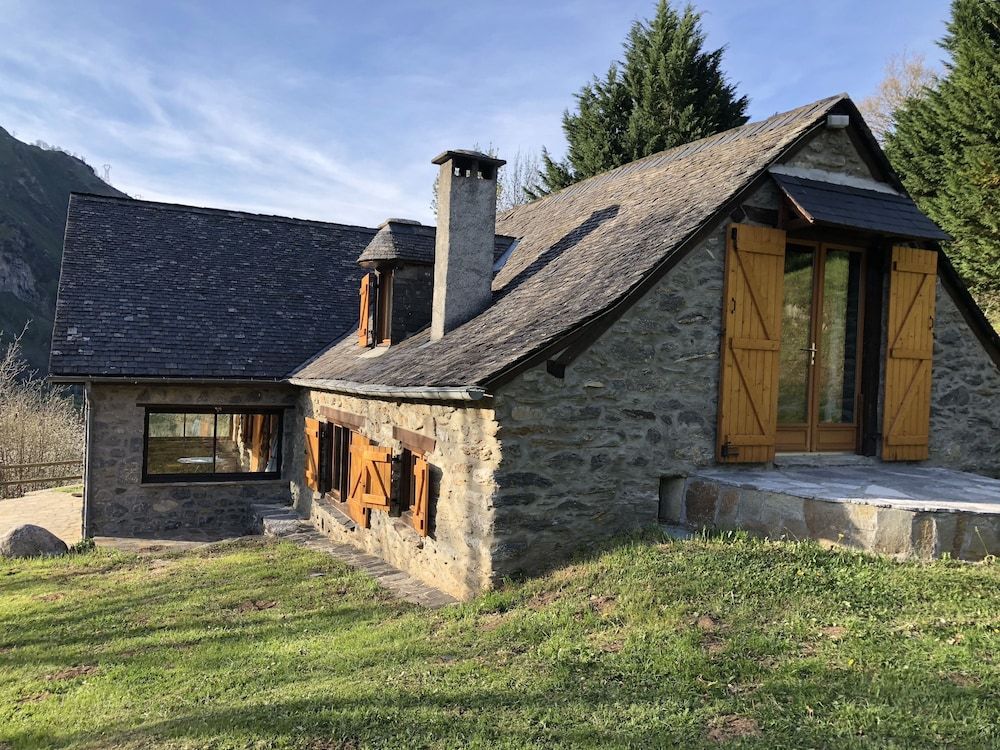 La Bergerie de Louvie -1 estrelas em Louvie-Soubiron