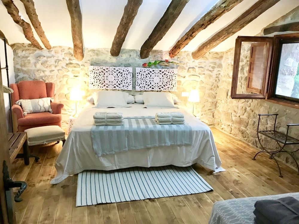 La Casuna de la Una 3 estrelas em Olba