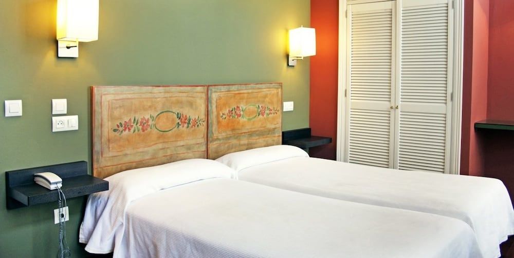 La Colmena 3 La Colmena 3