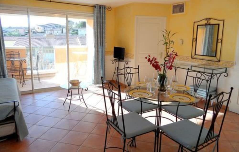 La Licorne de Haute Provence 2