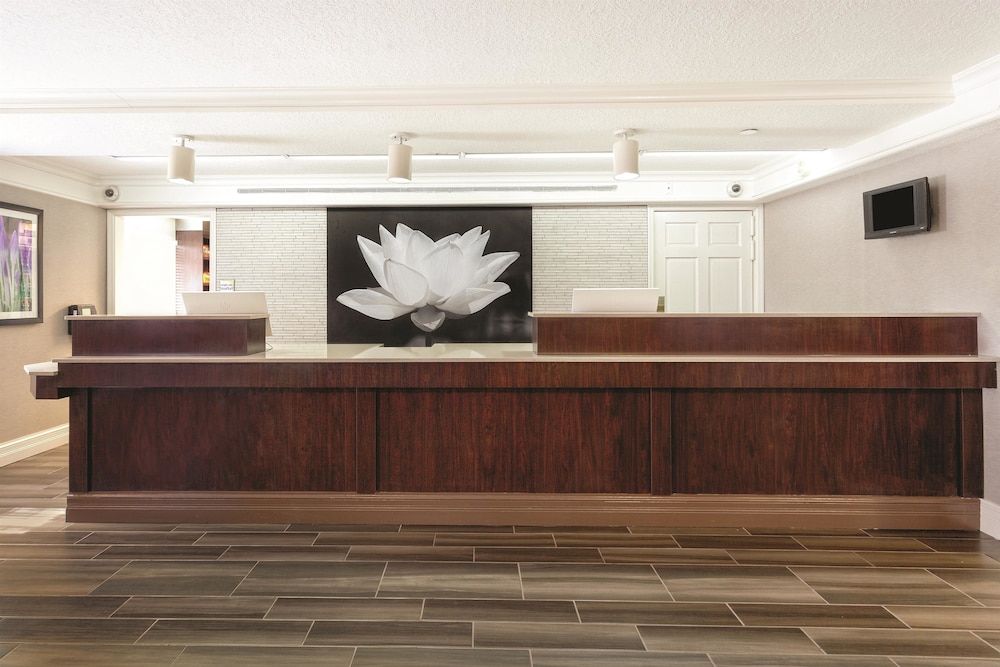 La Quinta Inn Miami Airport North 3 La Quinta Inn Miami Airport North 3