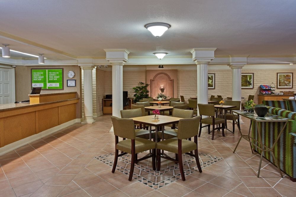 La Quinta Inn Orlando Airport West 3