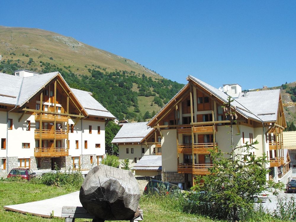 Résidence Lagrange Vacances les Chalets du Galibier 1 et 2 4 étoiles à Valloire