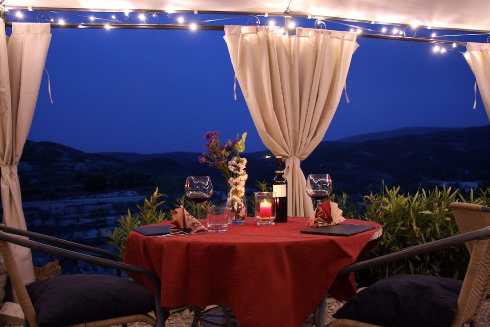 L'almàssera Casa Rural & Restaurant 1 L'almàssera Casa Rural & Restaurant 1