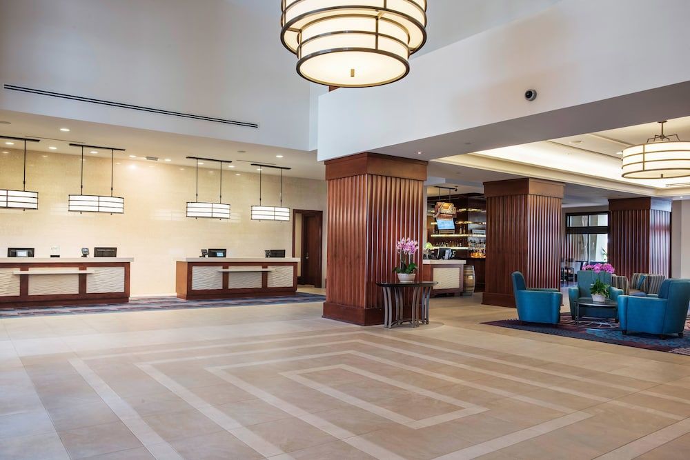 Las Palmeras by Hilton Grand Vacations 2 Las Palmeras by Hilton Grand Vacations 2