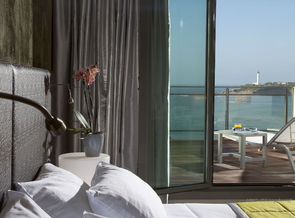 Le Cafe de Paris 1 Le Cafe de Paris 1