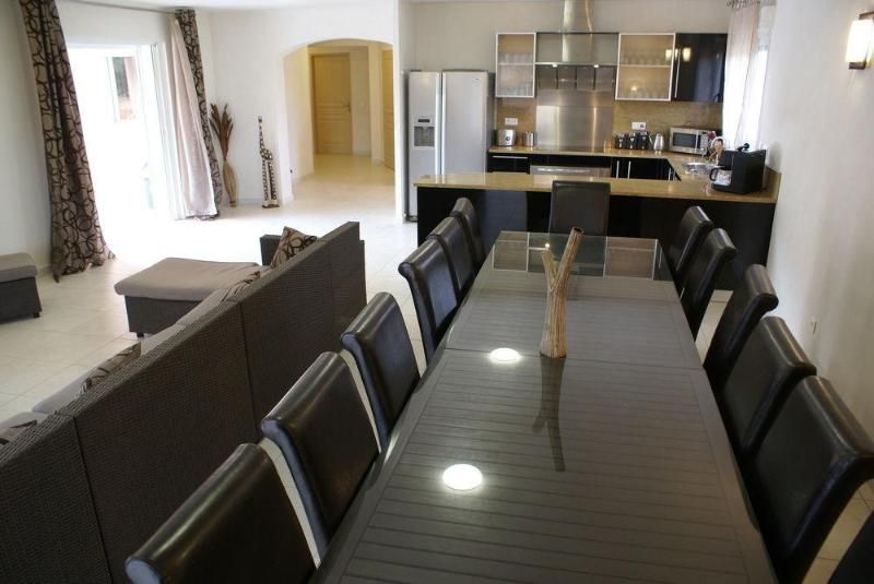 Le Clos des Vendanges 2