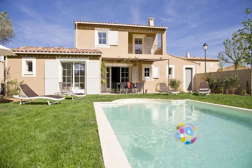 Le Clos Savornin 4 estrelas em Saint-Saturnin-lès-Apt
