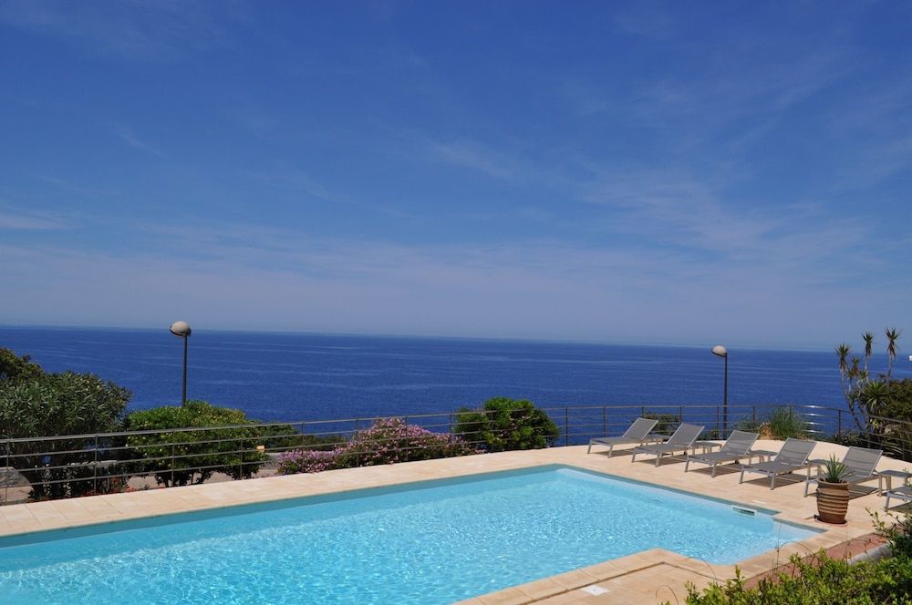 Le Saint Erasme 3 étoiles à Calvi