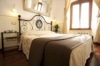 Le Suite Di Via Ottaviano B&B