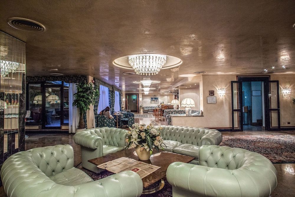 Hotel Leonardo Da Vinci 3 estrellas en Sassari